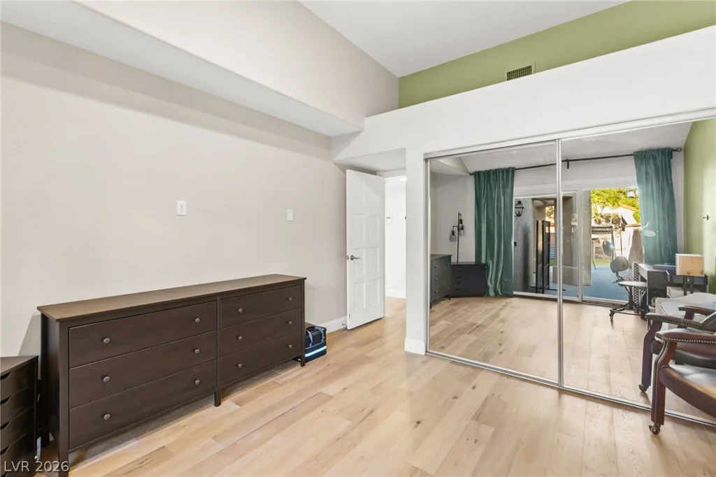 5090 Breakers, Las Vegas, NV 89113