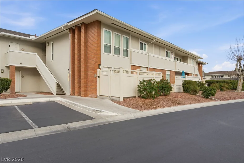 2838 Geary, Las Vegas, NV 89109