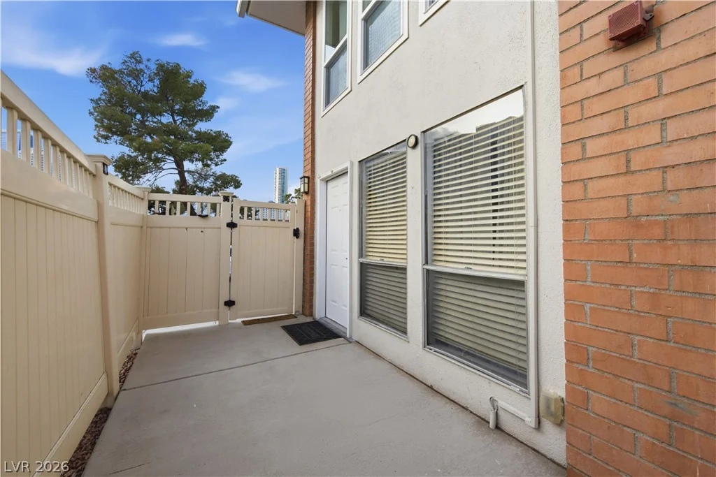 2838 Geary, Las Vegas, NV 89109