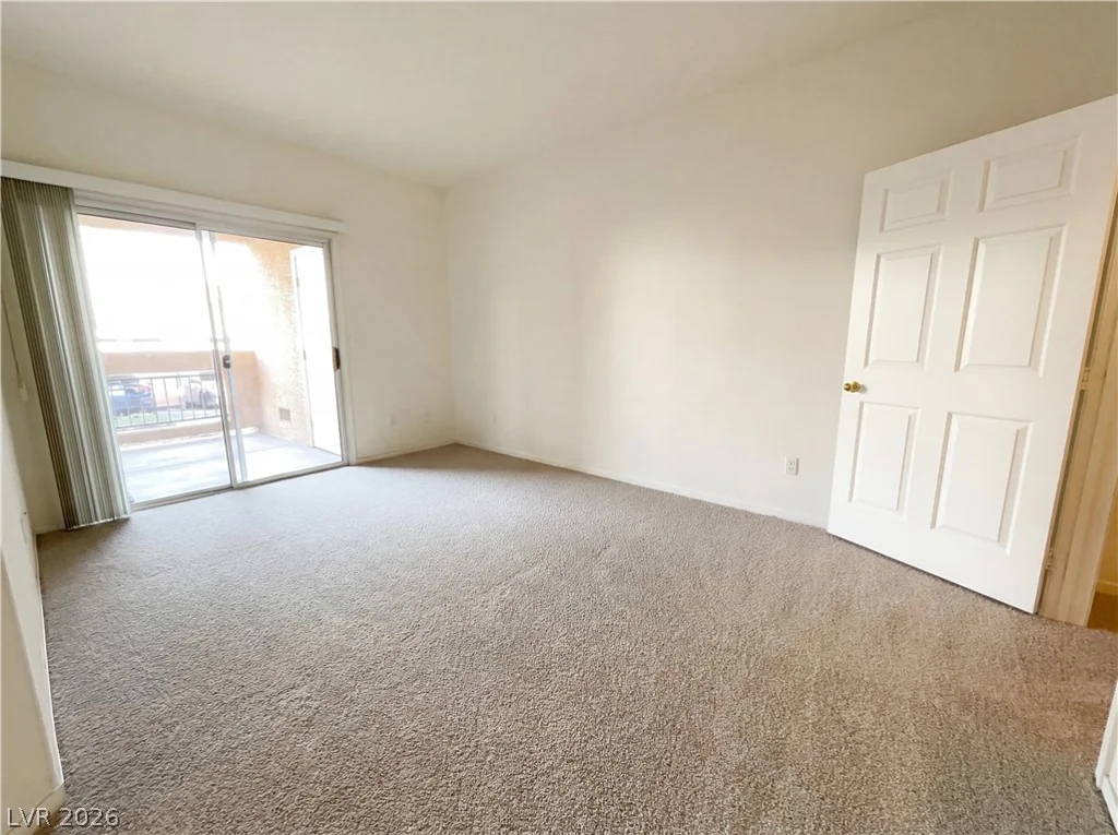 900 Heavenly Hills, Las Vegas, NV 89145