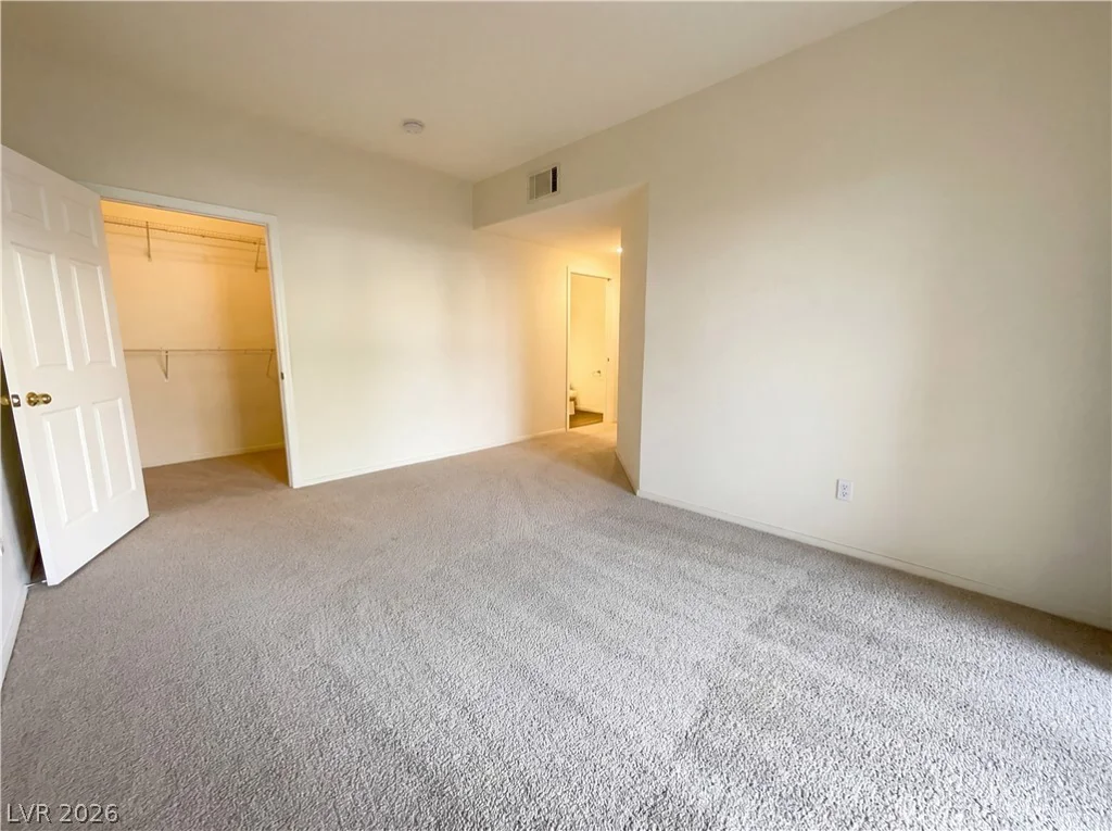 900 Heavenly Hills, Las Vegas, NV 89145