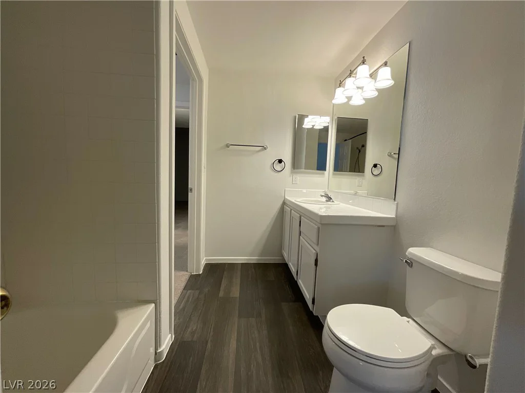 900 Heavenly Hills, Las Vegas, NV 89145