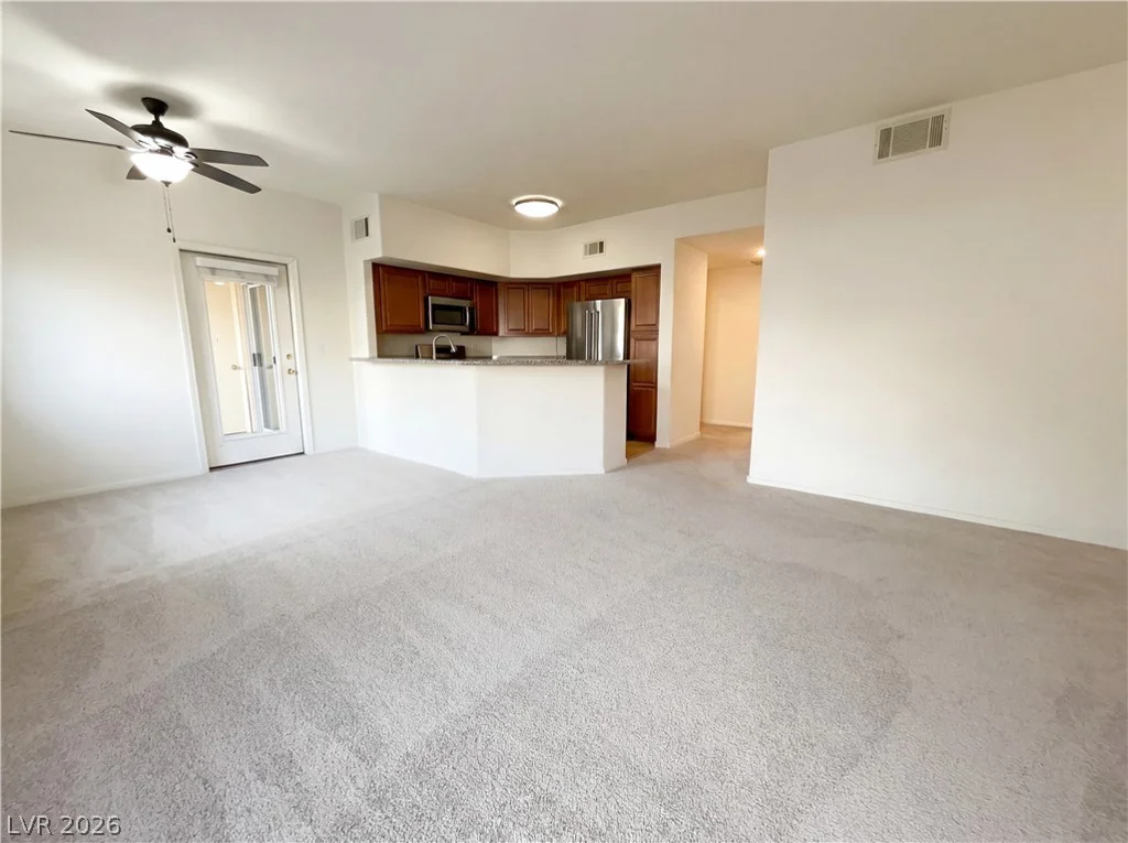 900 Heavenly Hills, Las Vegas, NV 89145