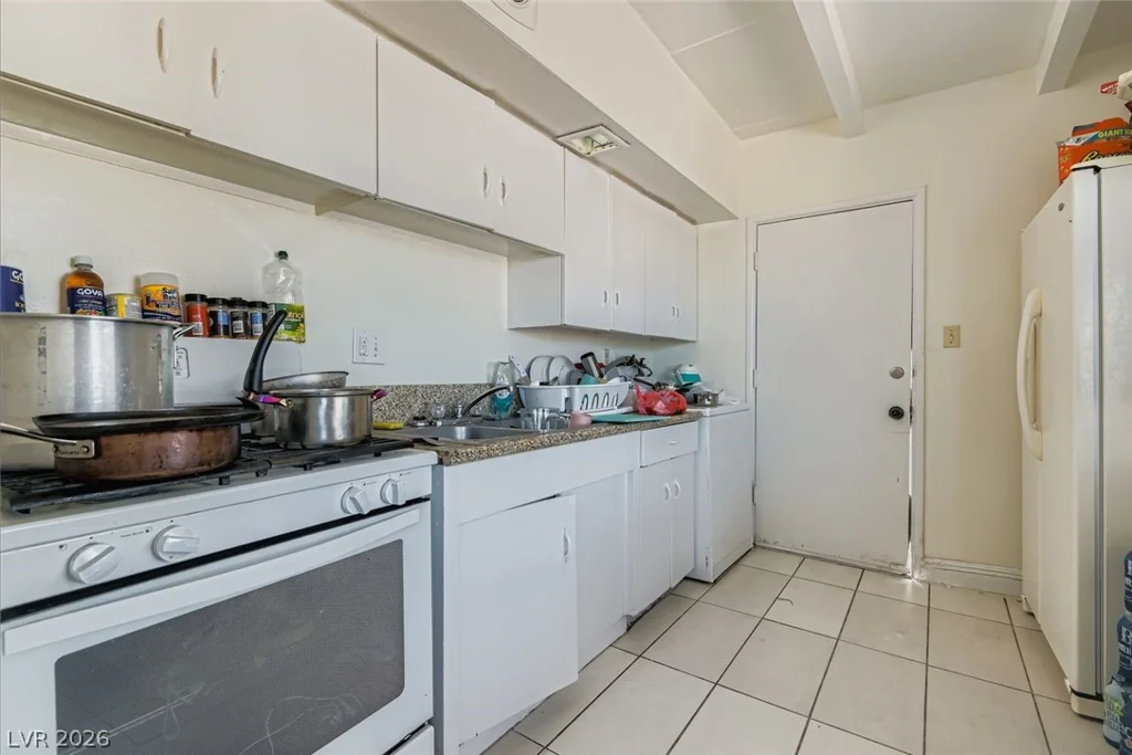 2105 Stanley, North Las Vegas, NV 89030