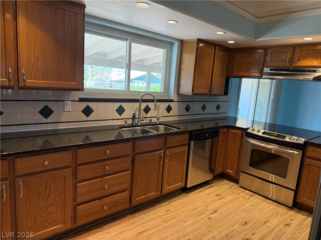 881 Calvada, Pahrump, NV 89048