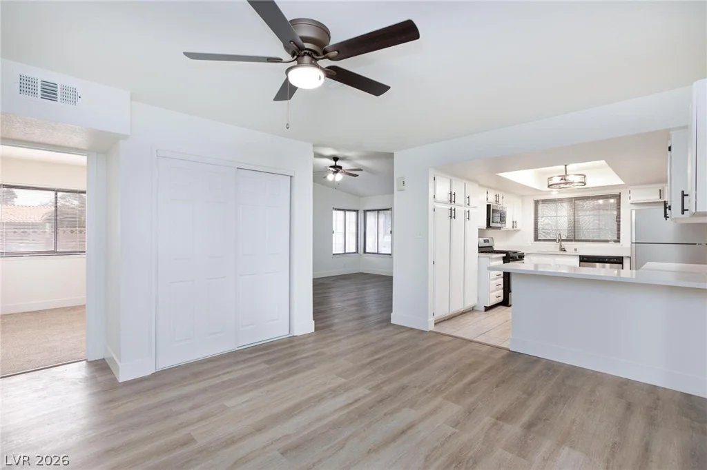 3946 Clear View, Las Vegas, NV 89121