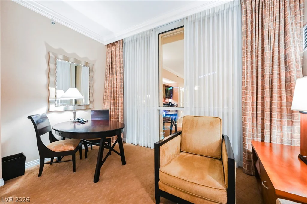 145 HARMON, Las Vegas, NV 89109