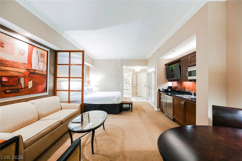 145 HARMON, Las Vegas, NV 89109