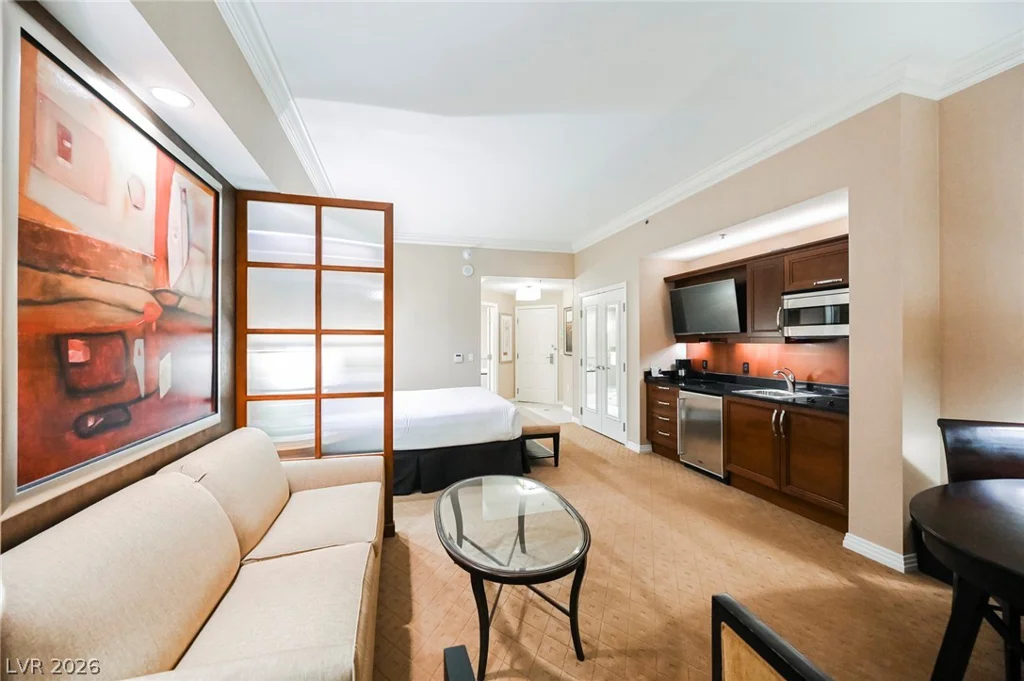 145 HARMON, Las Vegas, NV 89109