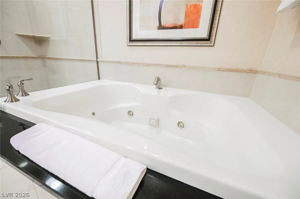 145 HARMON, Las Vegas, NV 89109