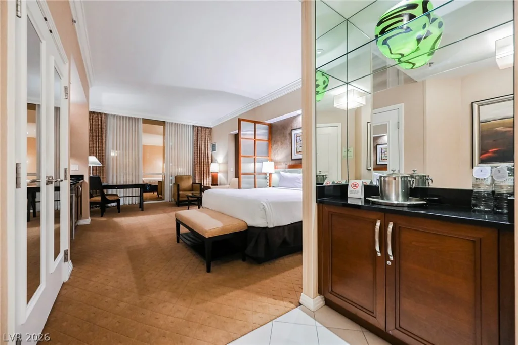145 HARMON, Las Vegas, NV 89109