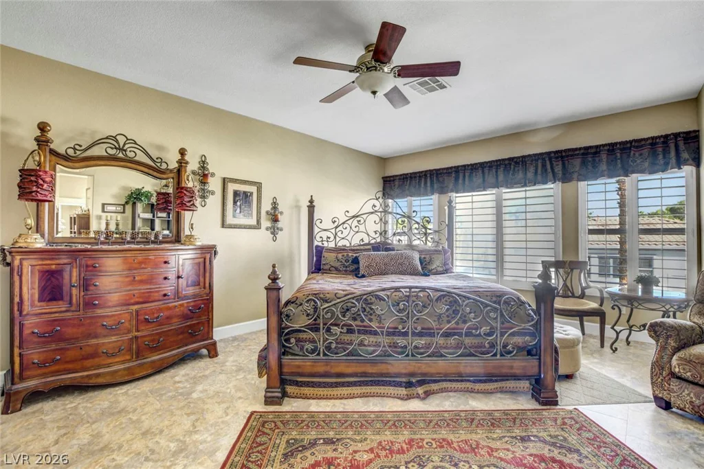 1812 Paseo Overlook, Las Vegas, NV 89128