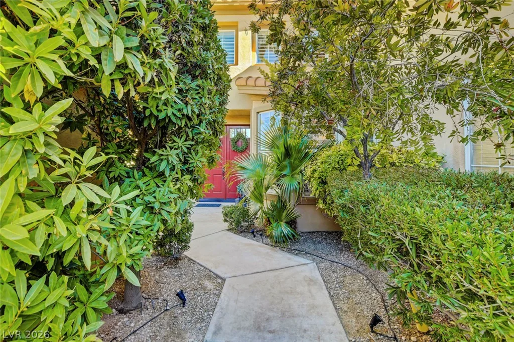 1812 Paseo Overlook, Las Vegas, NV 89128