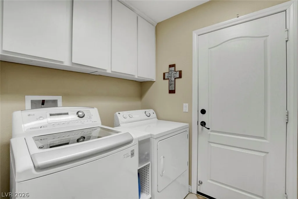 1812 Paseo Overlook, Las Vegas, NV 89128