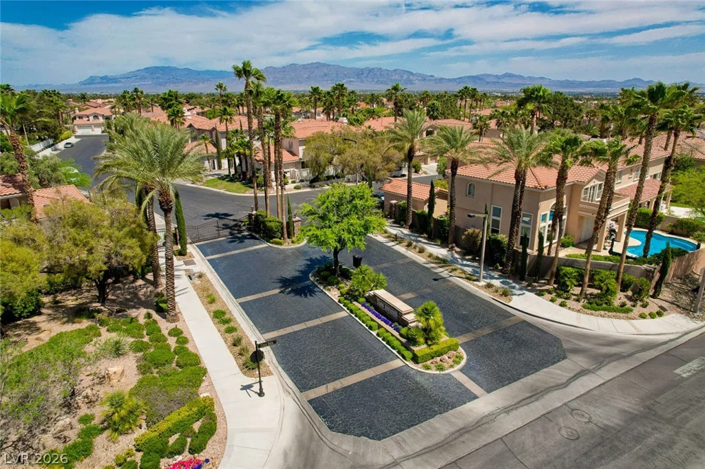 1812 Paseo Overlook, Las Vegas, NV 89128