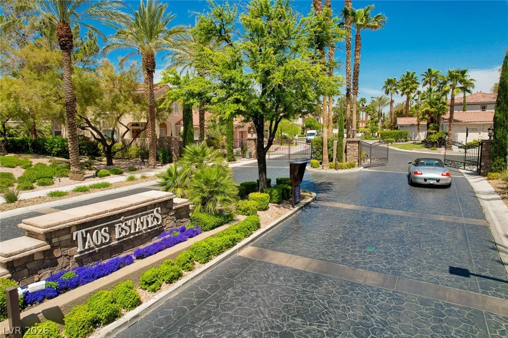1812 Paseo Overlook, Las Vegas, NV 89128