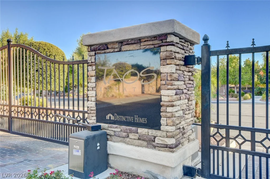 1812 Paseo Overlook, Las Vegas, NV 89128