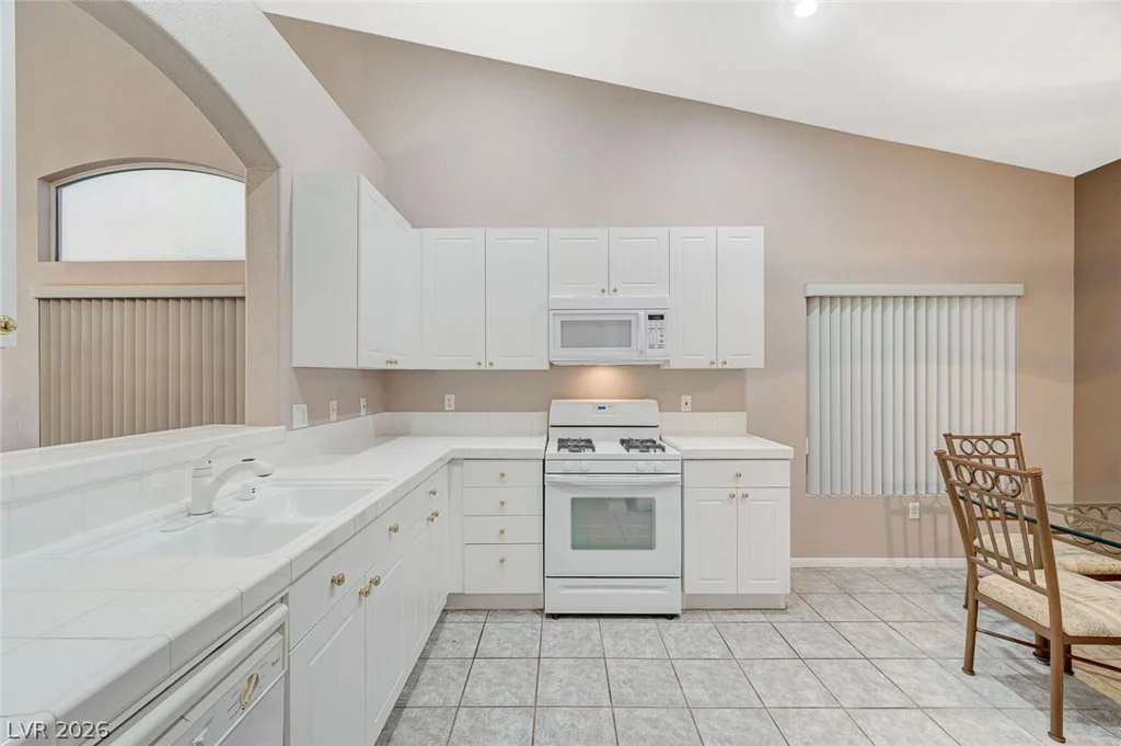 5060 Shadow River, Las Vegas, NV 89148