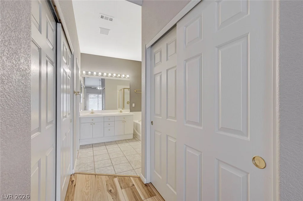 5060 Shadow River, Las Vegas, NV 89148