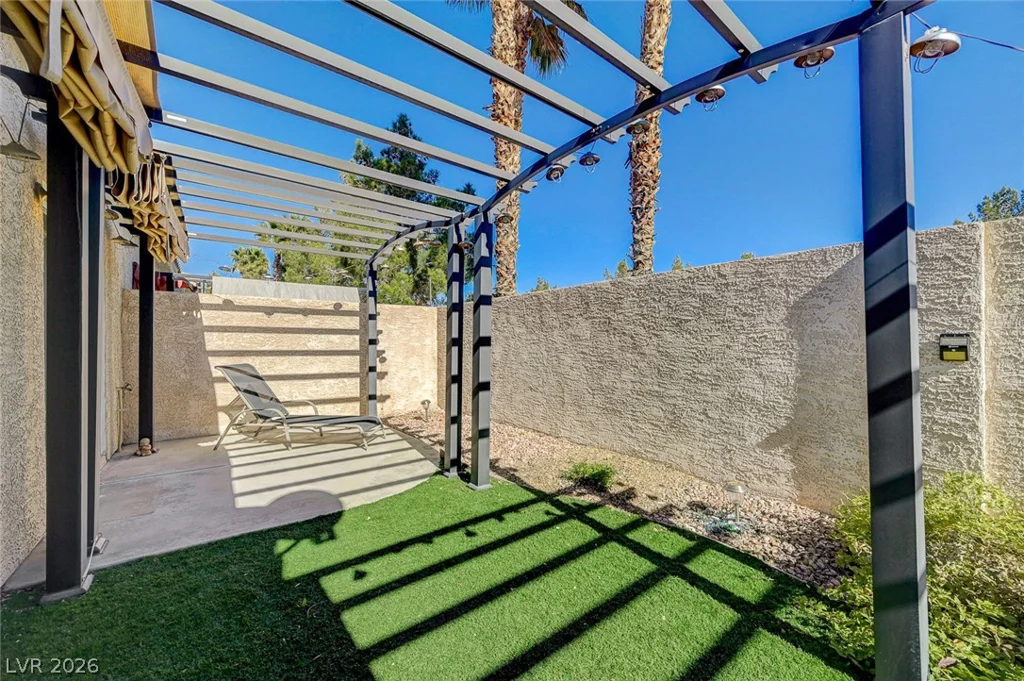 5060 Shadow River, Las Vegas, NV 89148