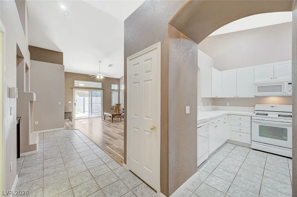 5060 Shadow River, Las Vegas, NV 89148