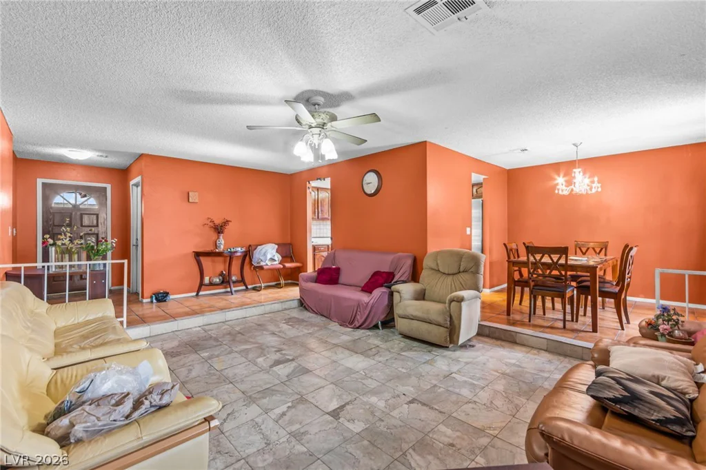 4717 Primavera, Las Vegas, NV 89122