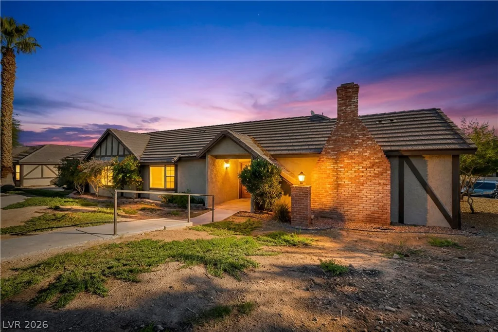 3923 Landsdown, Las Vegas, NV 89121