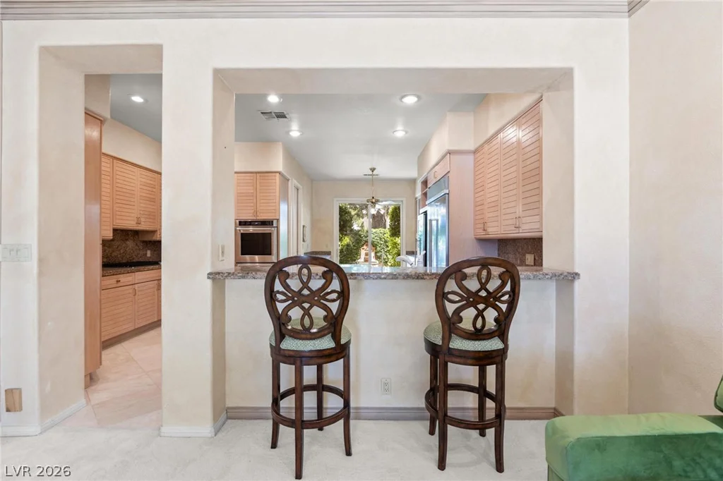 8229 Crow Valley, Las Vegas, NV 89113