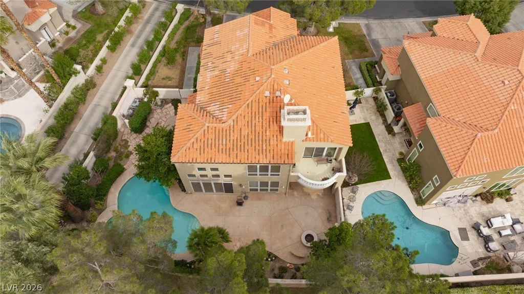 8229 Crow Valley, Las Vegas, NV 89113