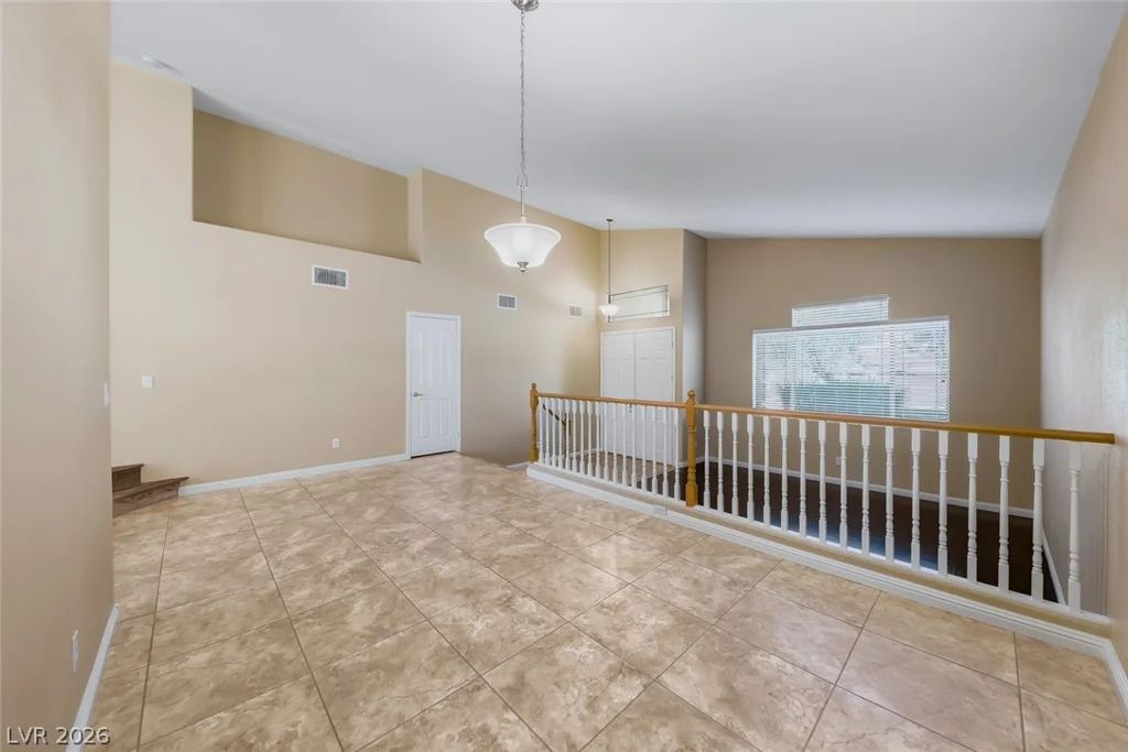10501 Pacific Palisades, Las Vegas, NV 89144
