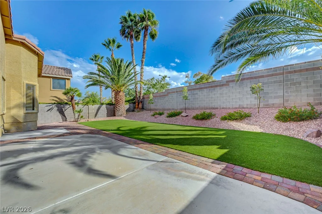 10501 Pacific Palisades, Las Vegas, NV 89144