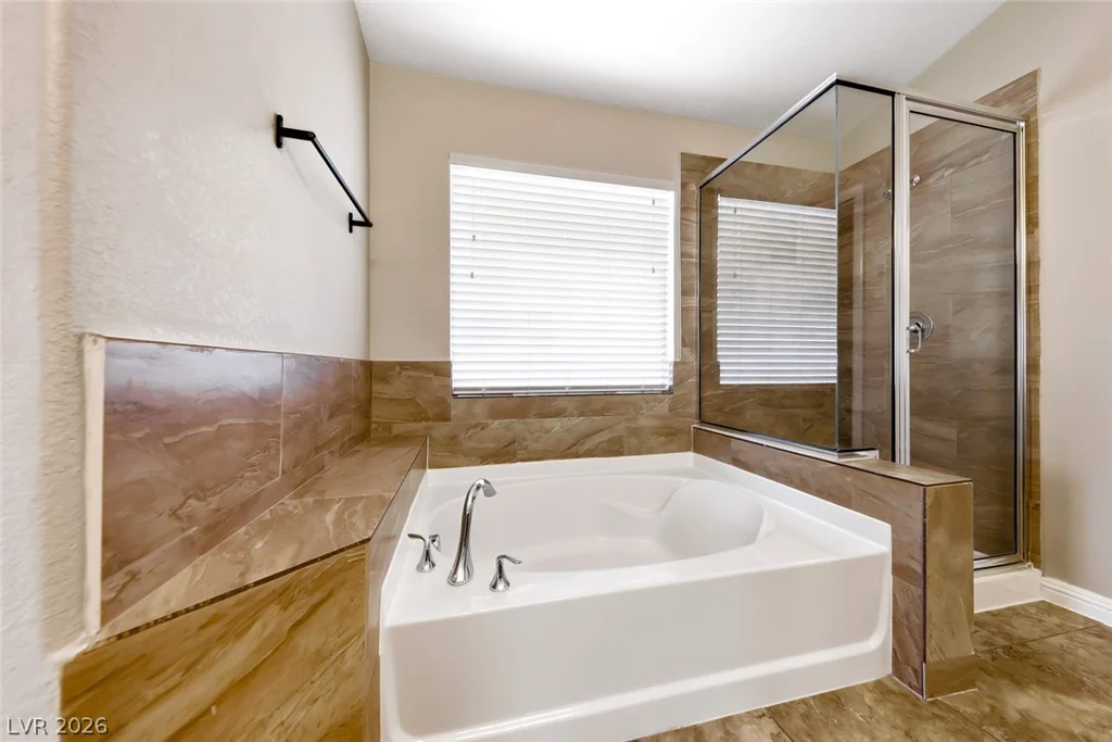 10501 Pacific Palisades, Las Vegas, NV 89144