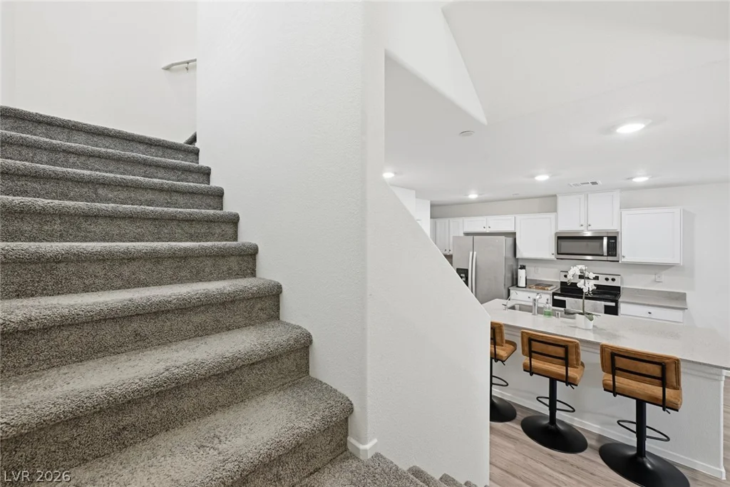 9929 Canary Hills, Las Vegas, NV 89141