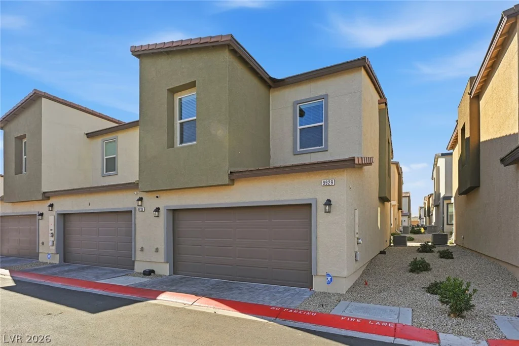 9929 Canary Hills, Las Vegas, NV 89141