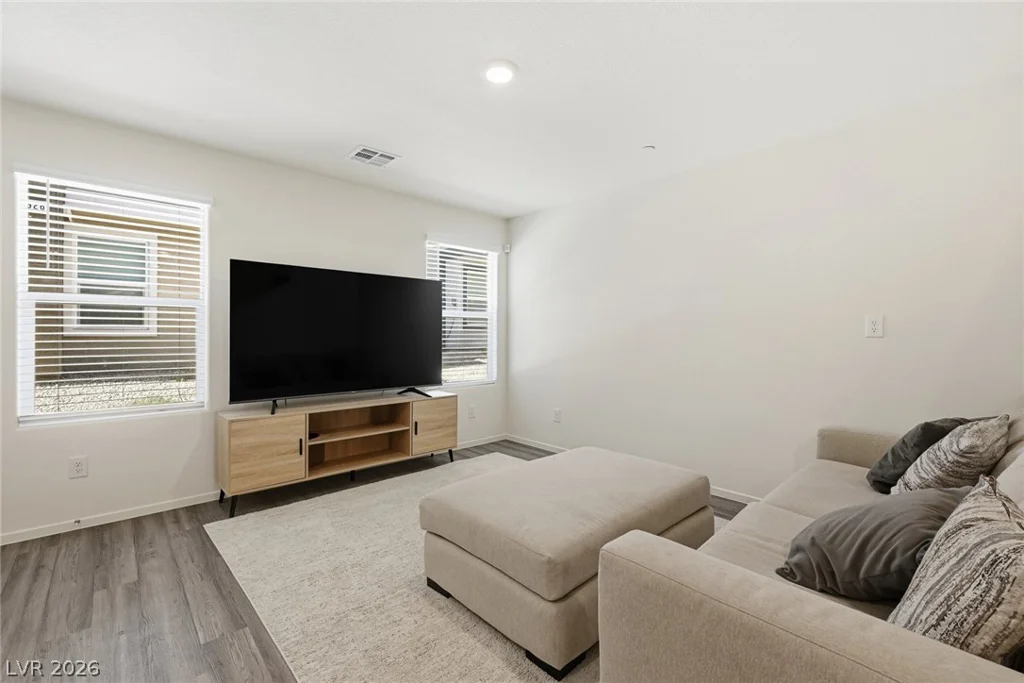 9929 Canary Hills, Las Vegas, NV 89141