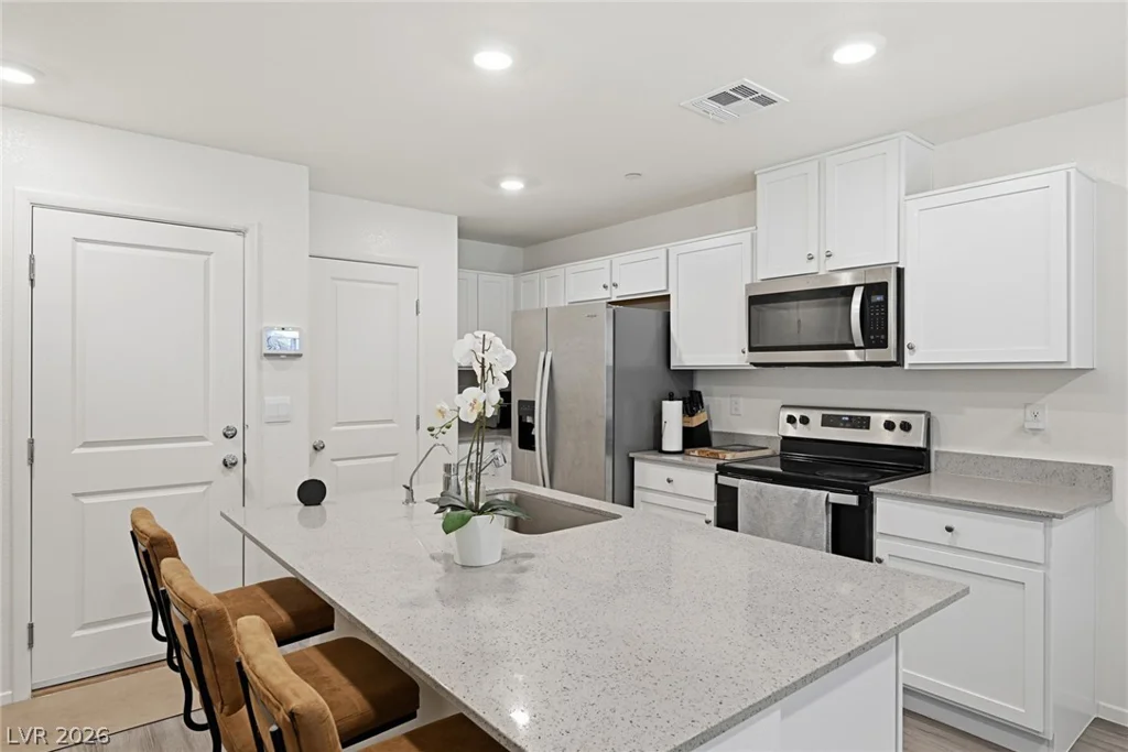 9929 Canary Hills, Las Vegas, NV 89141
