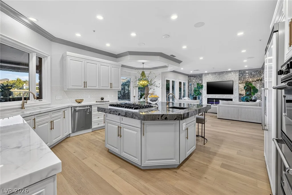 4 Ayden, Henderson, NV 89052
