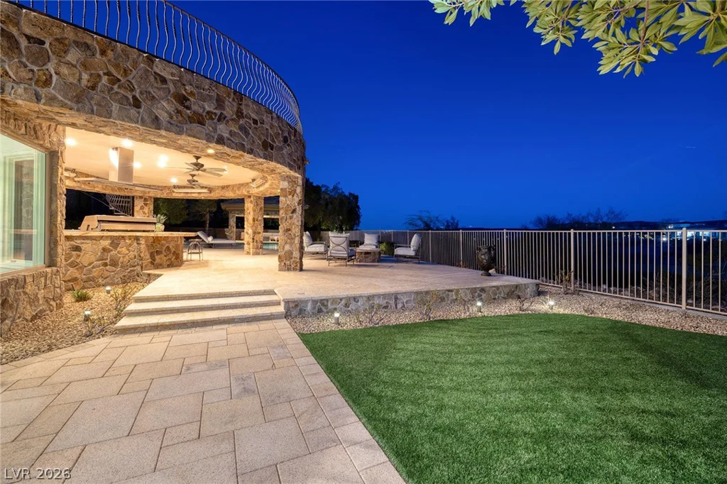 4 Ayden, Henderson, NV 89052
