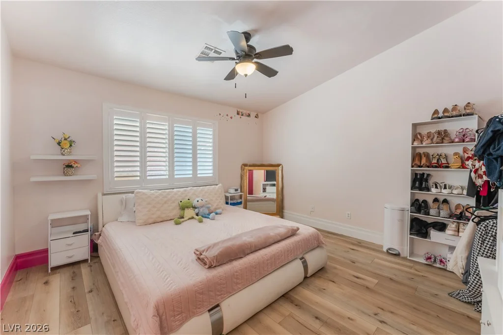 1929 Grand Prairie, North Las Vegas, NV 89032