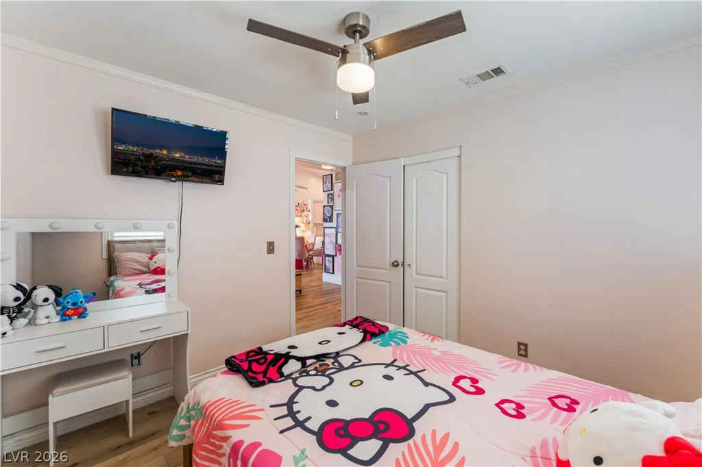 1929 Grand Prairie, North Las Vegas, NV 89032