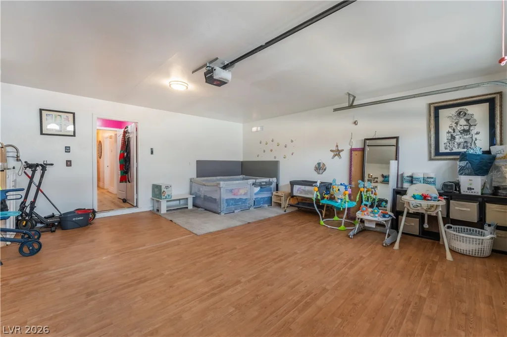 1929 Grand Prairie, North Las Vegas, NV 89032