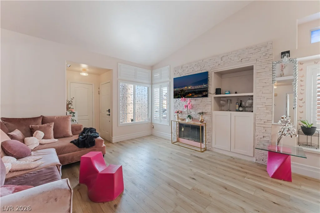 1929 Grand Prairie, North Las Vegas, NV 89032