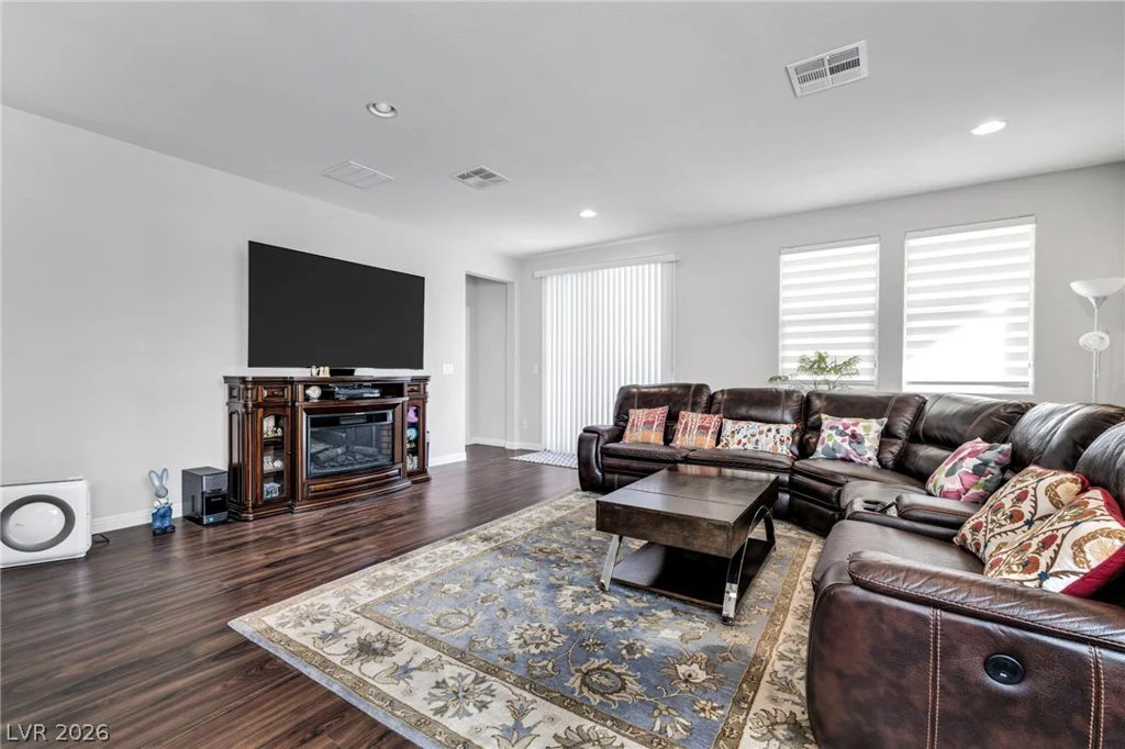 766 Topocoba, Las Vegas, NV 89178
