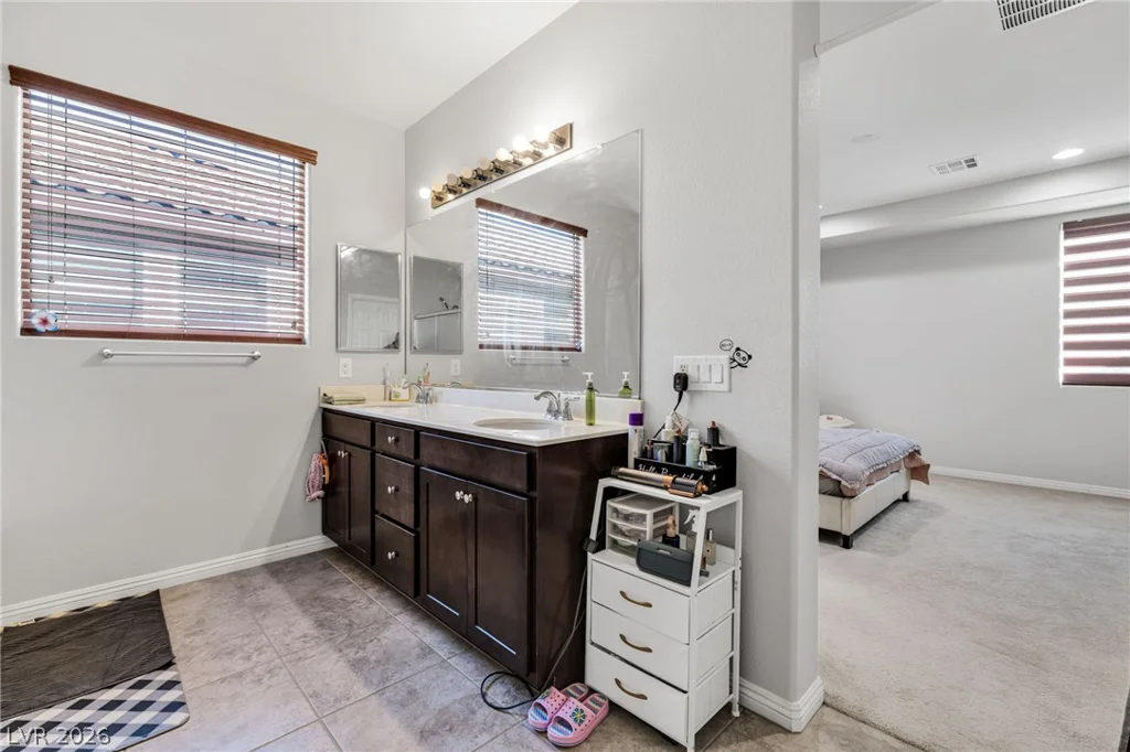 766 Topocoba, Las Vegas, NV 89178