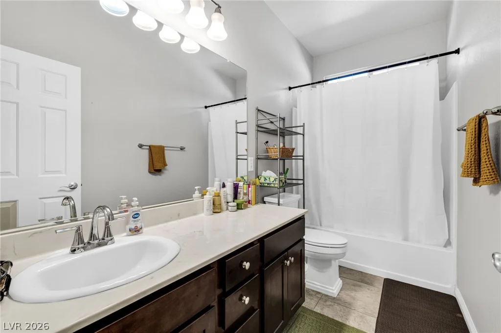 766 Topocoba, Las Vegas, NV 89178