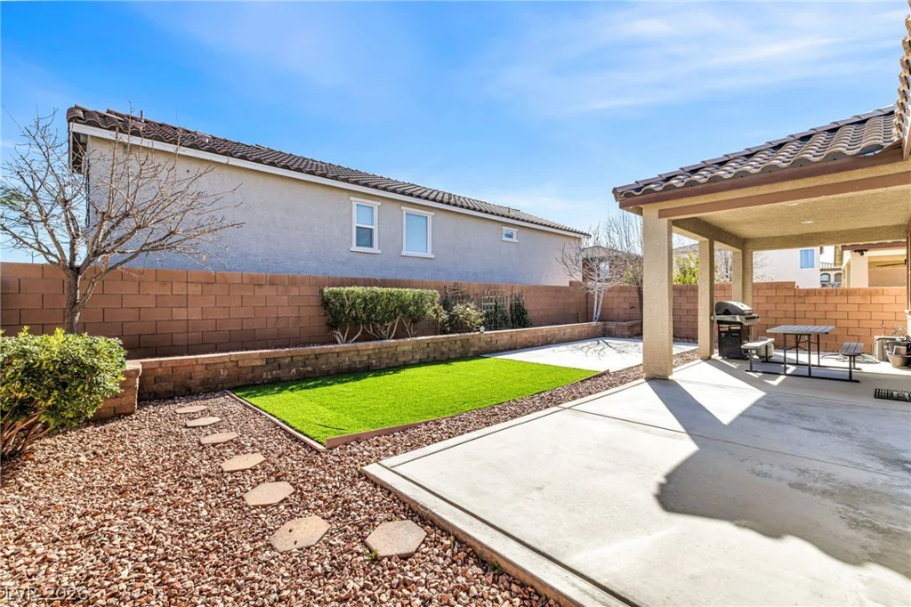 766 Topocoba, Las Vegas, NV 89178