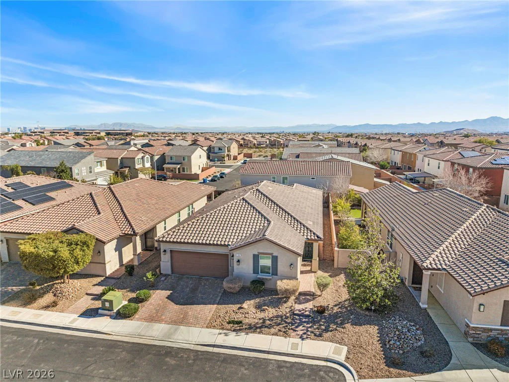 766 Topocoba, Las Vegas, NV 89178