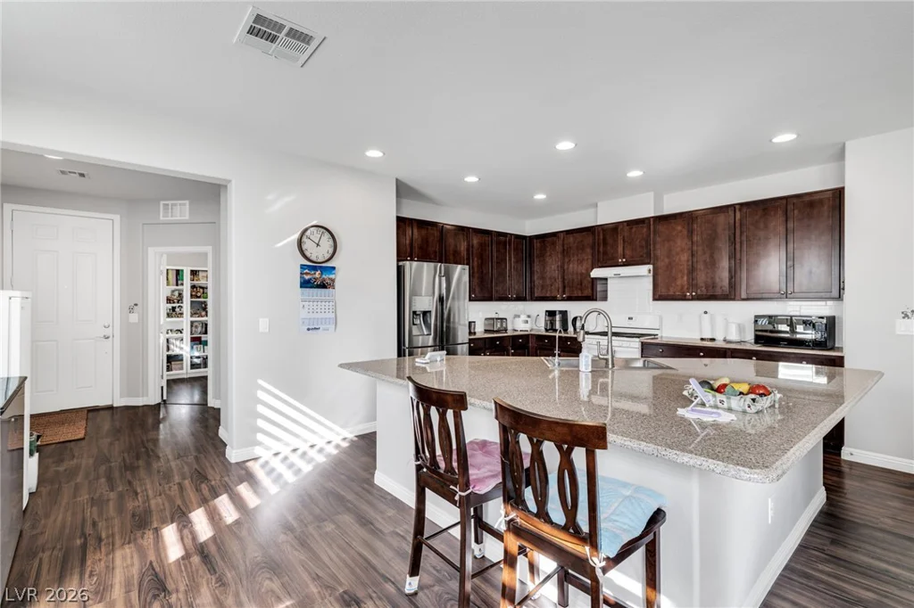 766 Topocoba, Las Vegas, NV 89178