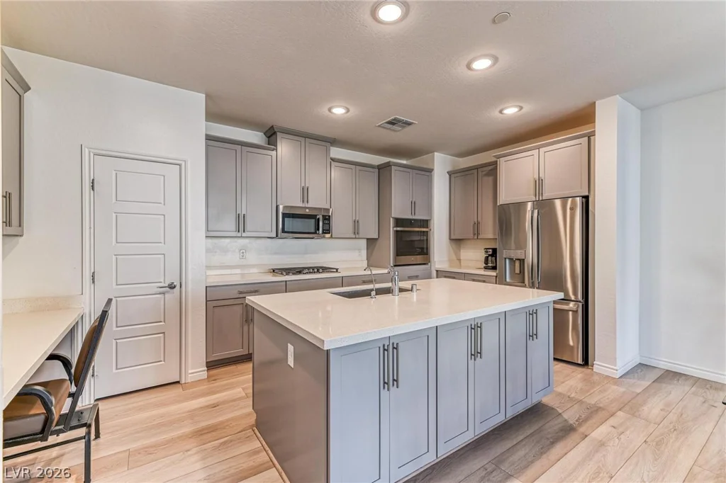 2555 Hampton, Henderson, NV 89052