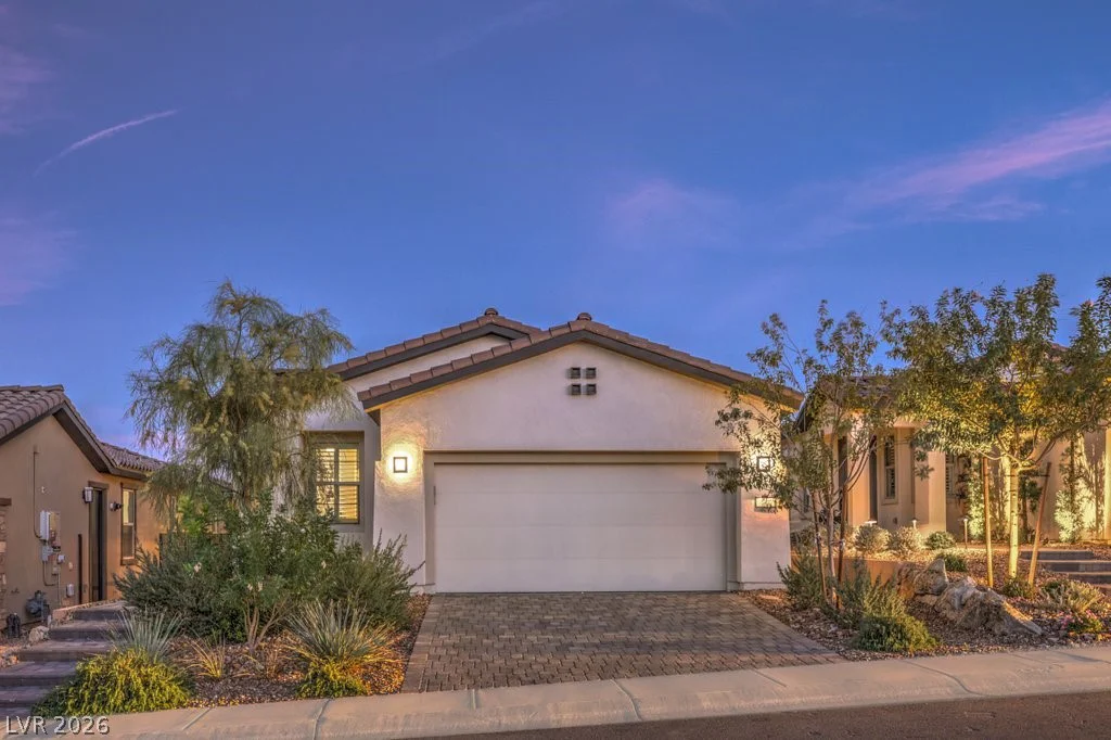 70 Lake Bluff, Henderson, NV 89011